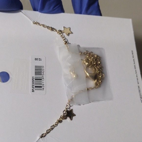 Women's Stunning Polished Gold tone Star Dropping Charms Necklace 16+2-inch - Picture 5 of 6